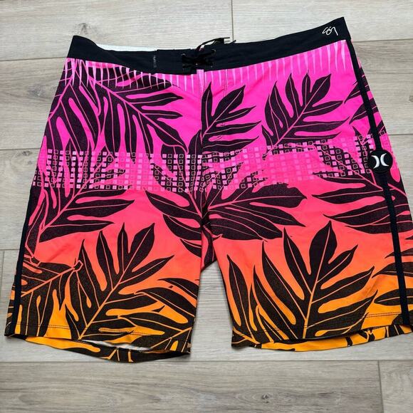 Hurley Swim Board Shorts Mens Size 36 Pink Ombre Tropical Print - Picture 1 of 3